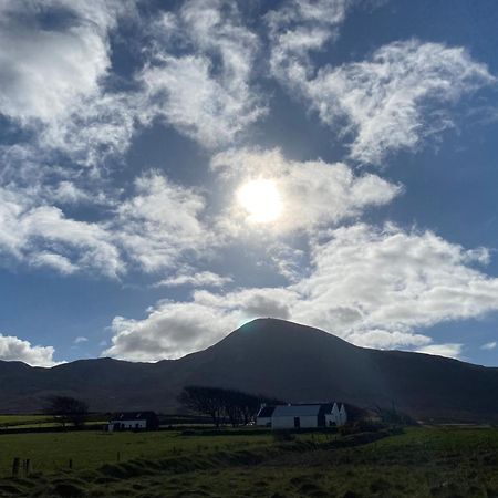 Country Cabin Mullagh  Bagian luar foto