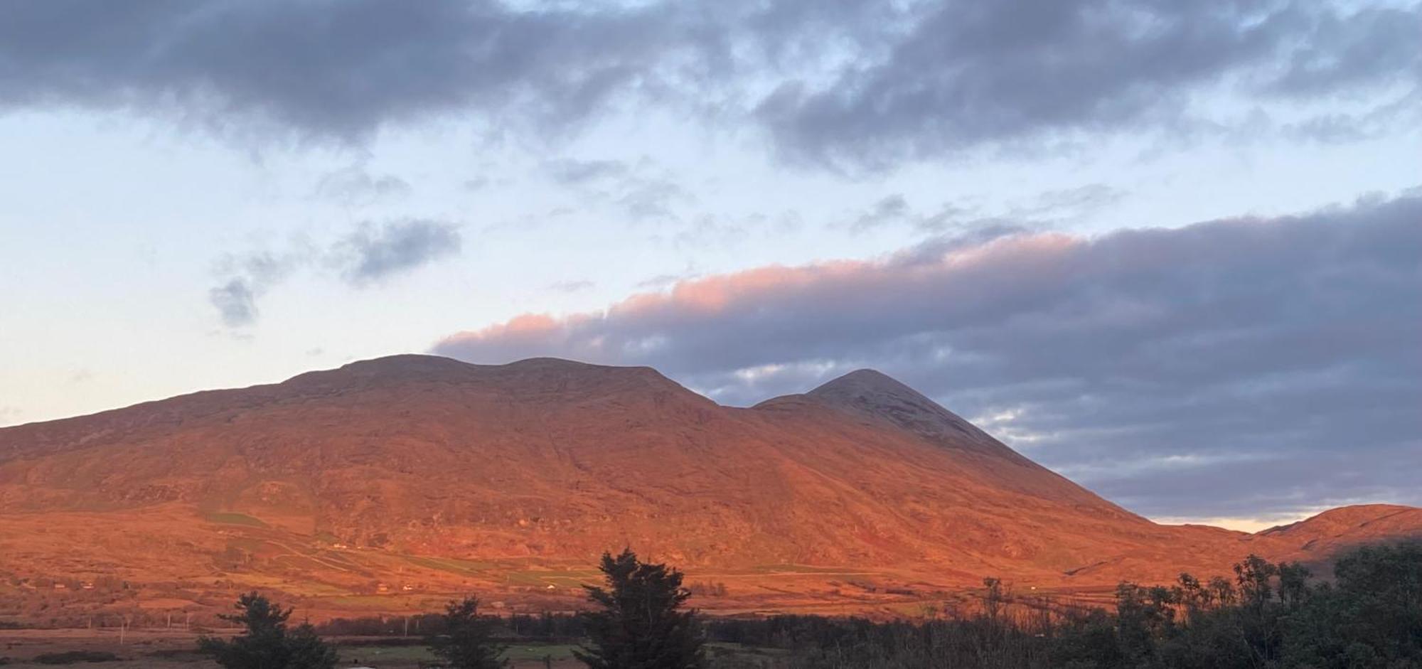 Country Cabin Mullagh  Bagian luar foto
